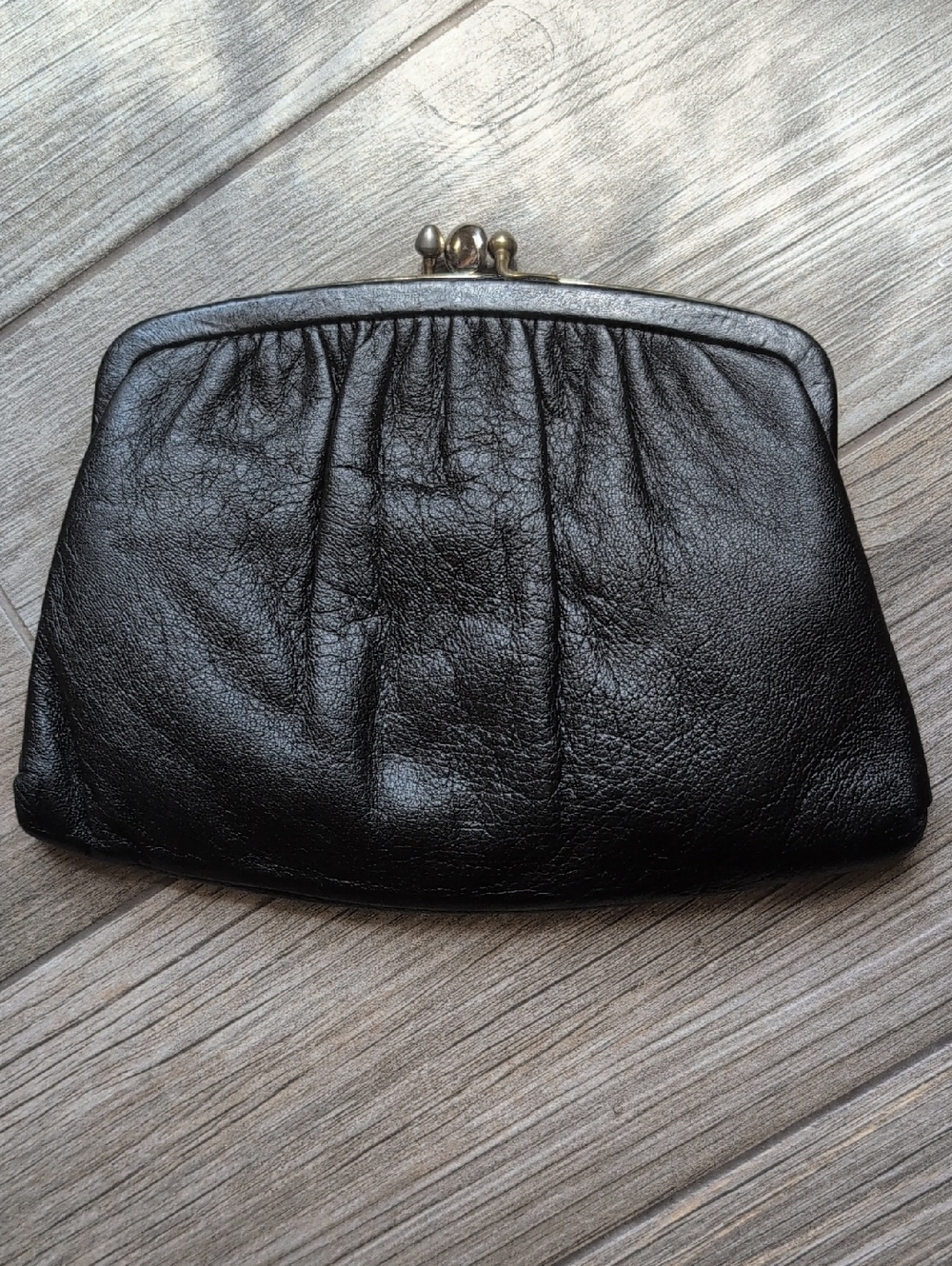 Vintage Andé Black Leather Kiss-Lock Clutch